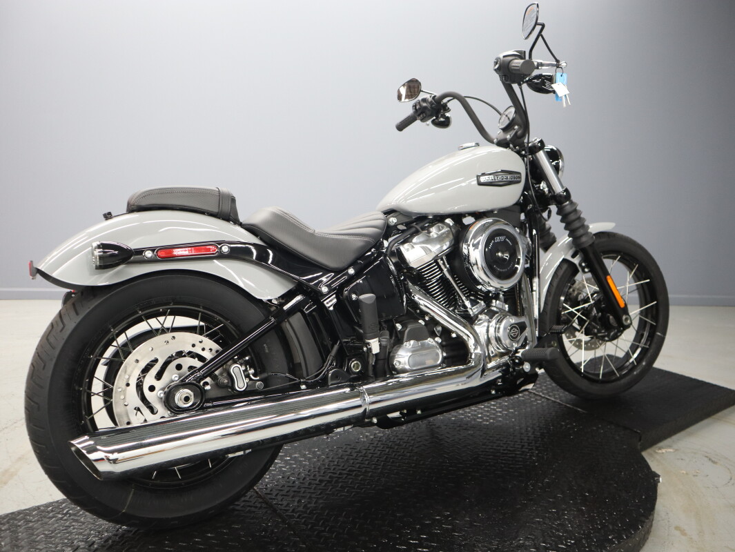 2025 Harley-Davidson Street Bob FXBB - Photo 8