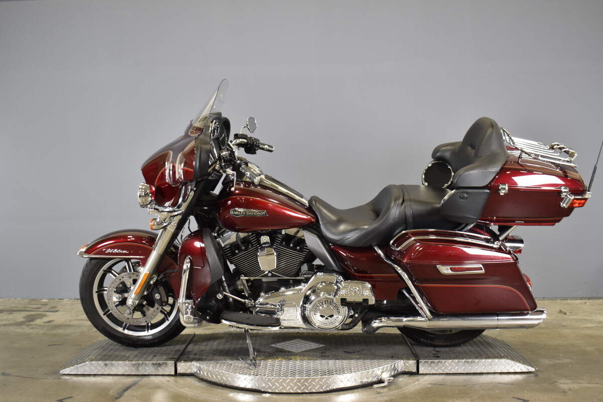 2016 Harley-Davidson Electra Glide Ultra Classic FLHTCU - Photo 5