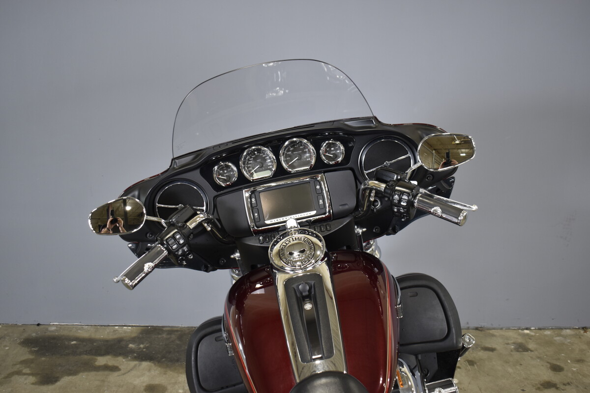 2016 Harley-Davidson Electra Glide Ultra Classic FLHTCU - Photo 8