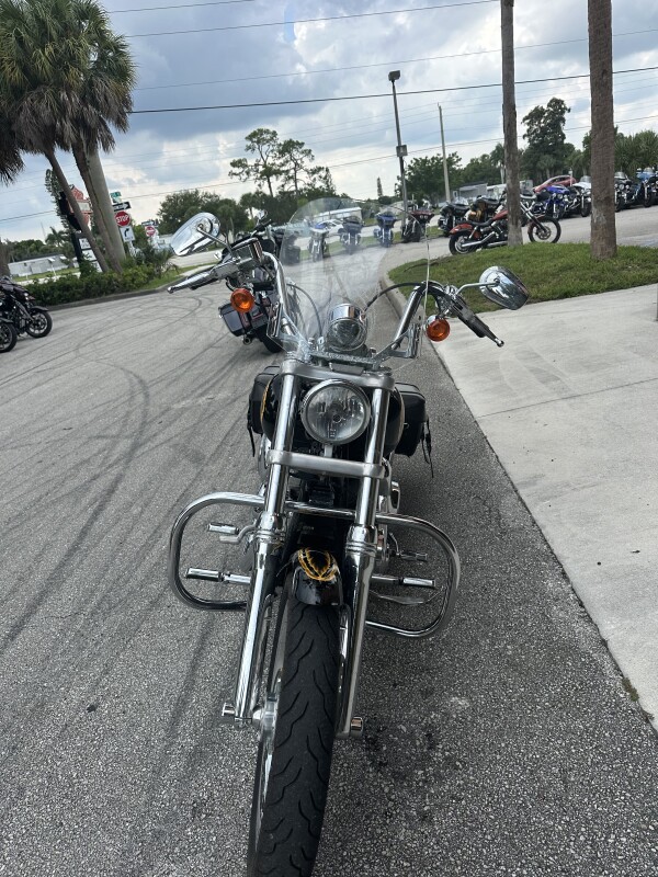 Super Glide Custom - Photo 3