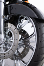 2016 Harley-Davidson<sup>®</sup> Road Glide<sup>®</sup> Ultra Vivid Black thumb 1