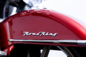 2013 Harley-Davidson® Road King® Classic EMBR RED/MERLOT thumb 2