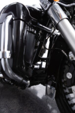 2011 Harley-Davidson<sup>®</sup> Electra Glide® Ultra Classic® Vivid Black thumb 2