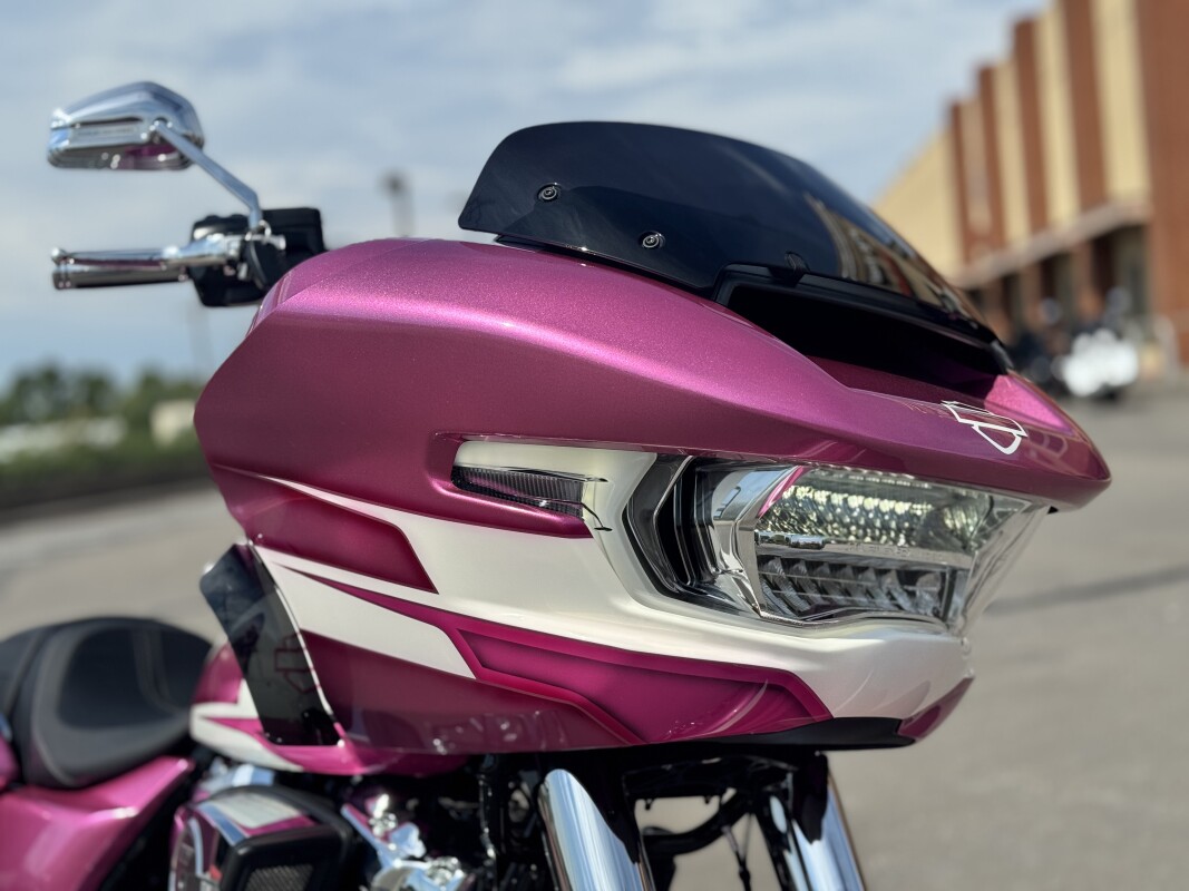 2025 Harley-Davidson Road Glide FLTRX Sassy Pink Wiseguys 1of1 - Photo 7
