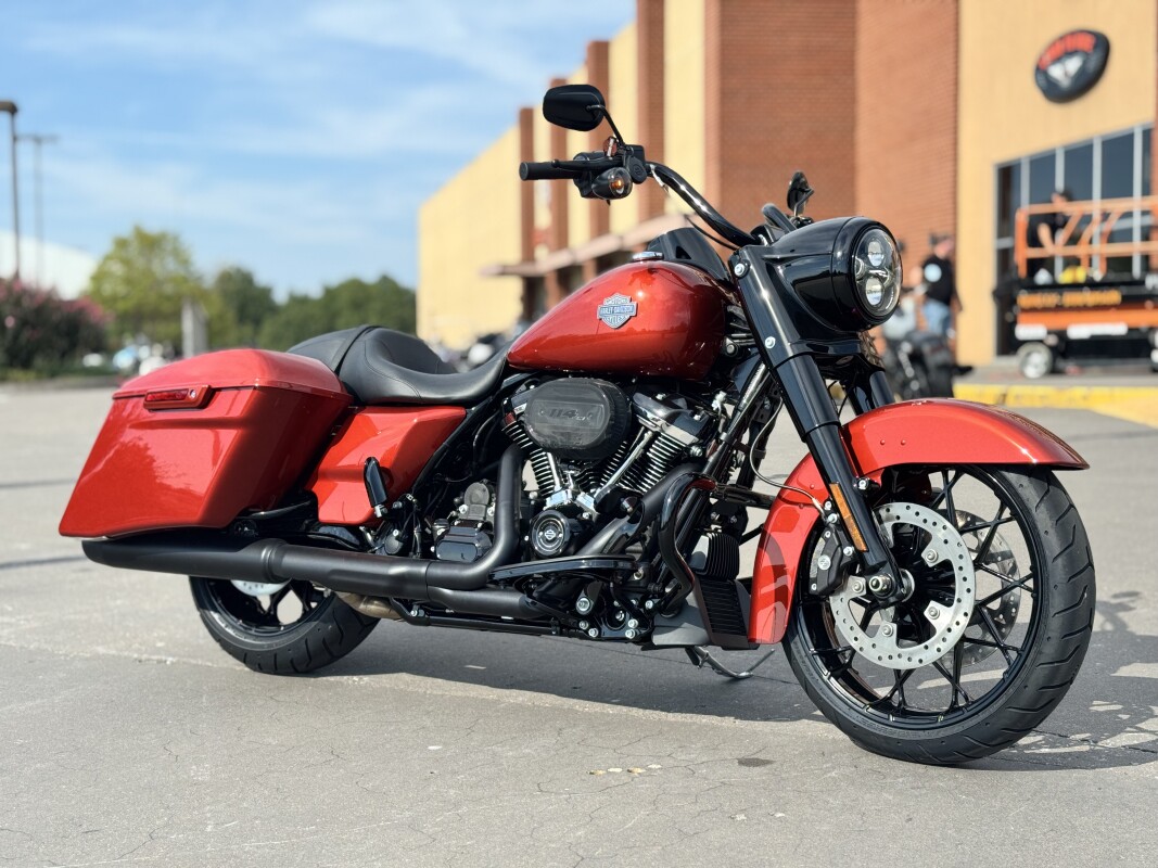 2025 Harley-Davidson Road King Special FLHRXS Whiskey Fire 635517 - Photo 2