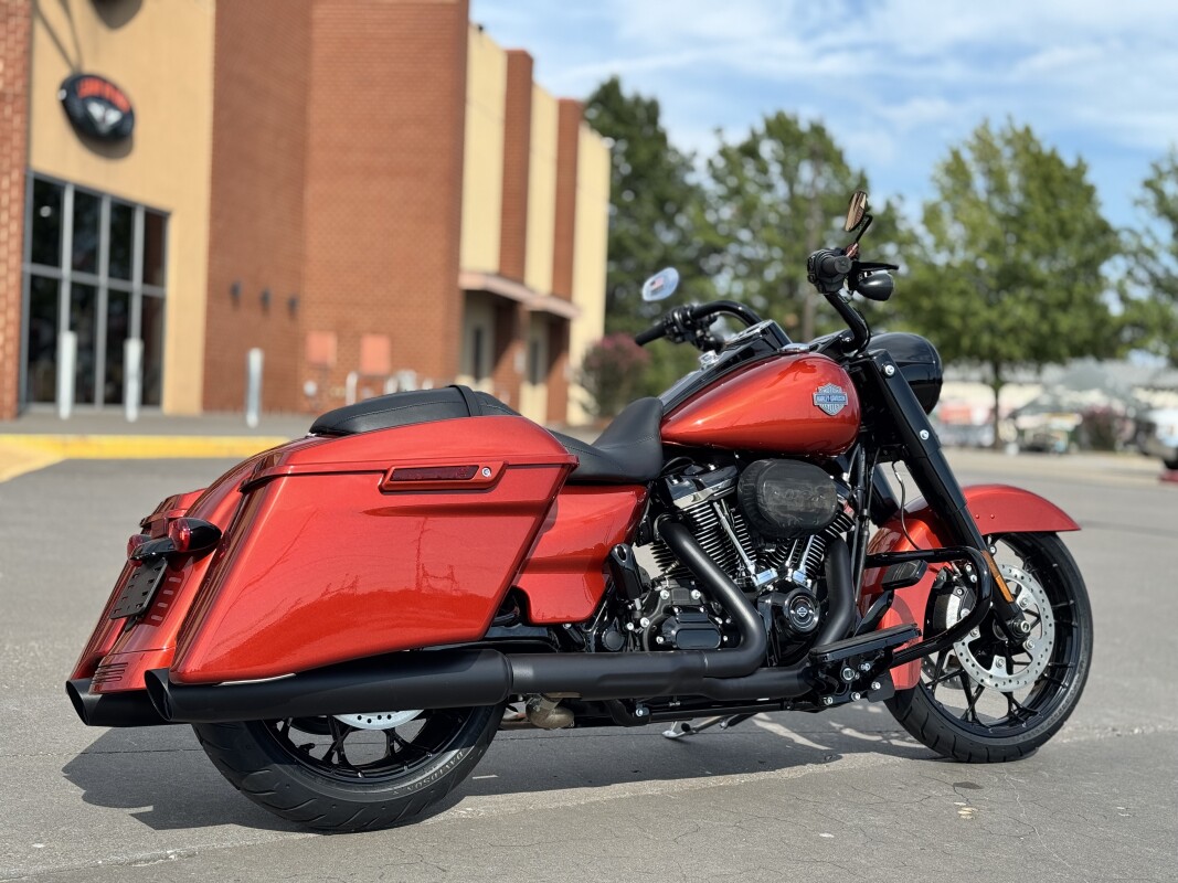 2025 Harley-Davidson Road King Special FLHRXS Whiskey Fire 635517 - Photo 3
