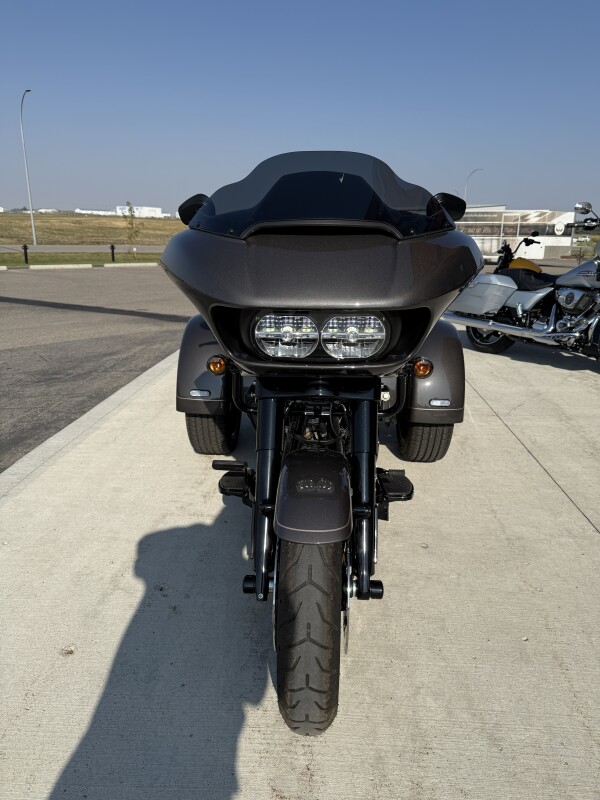 2023 Harley-Davidson Road Glide 3 - Photo 2
