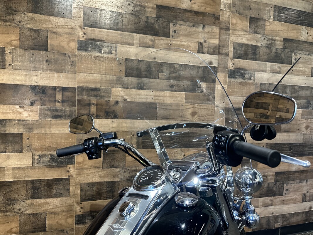2019 Harley-Davidson Road King Vivid Black FLHR - Photo 6
