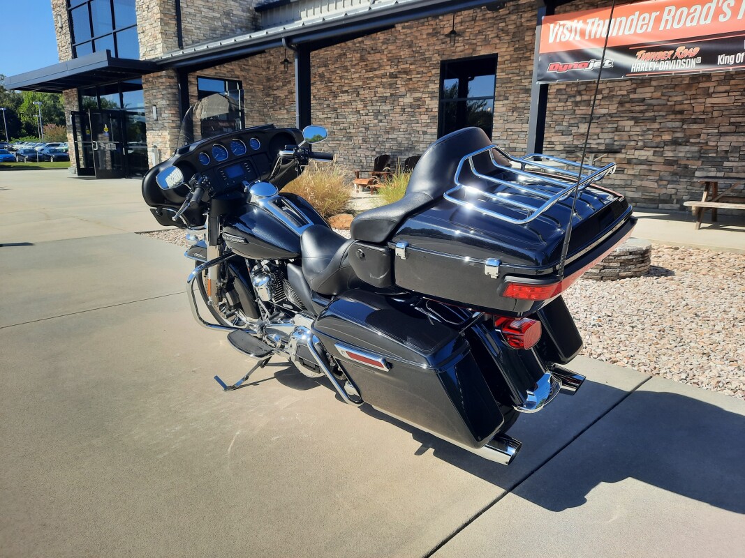 2018 Harley-Davidson Electra Glide Ultra Classic Black Tempest - Photo 8