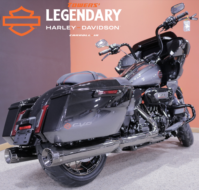 FLTRXSE 2025 CVO Road Glide - Photo 8