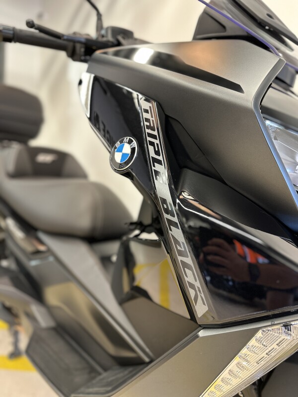 2024 BMW C 400 GT Triple Black - Photo 5