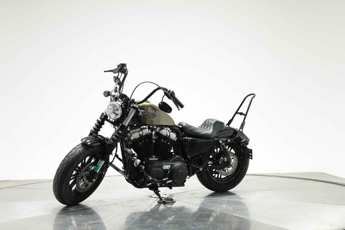 2016 HARLEY-DAVIDSON XL1200X FORTY-EIGHT in Olive Gold Pearl with 3962 miles - Photo 9