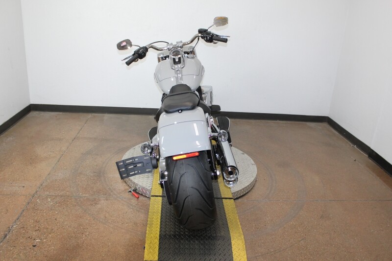 Harley-Davidson Fat Boy 2025 FLFB 84640660 BILLIARD GRAY W/ PINSTRIPE - Photo 7