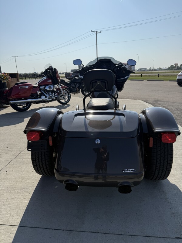 2023 Harley-Davidson Road Glide 3 - Photo 4