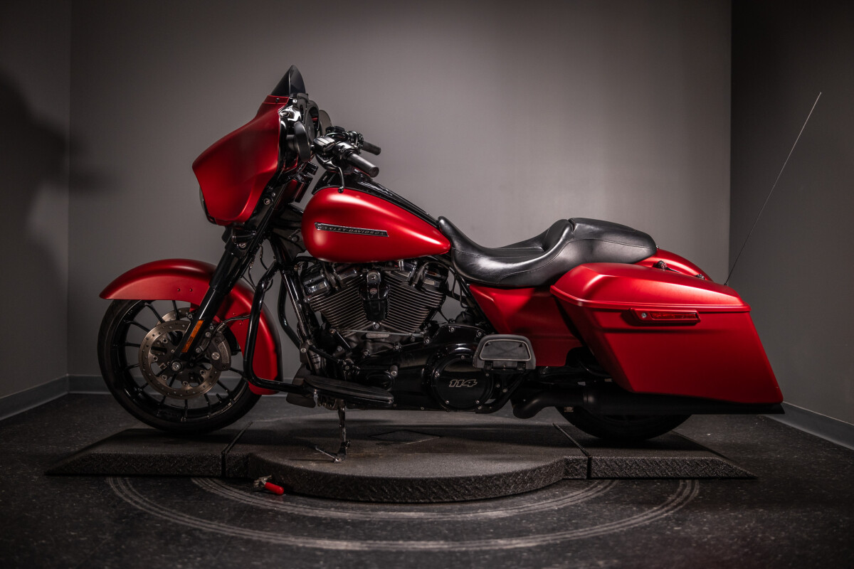 2019 Street Glide Special (FLHXS) - Photo 4