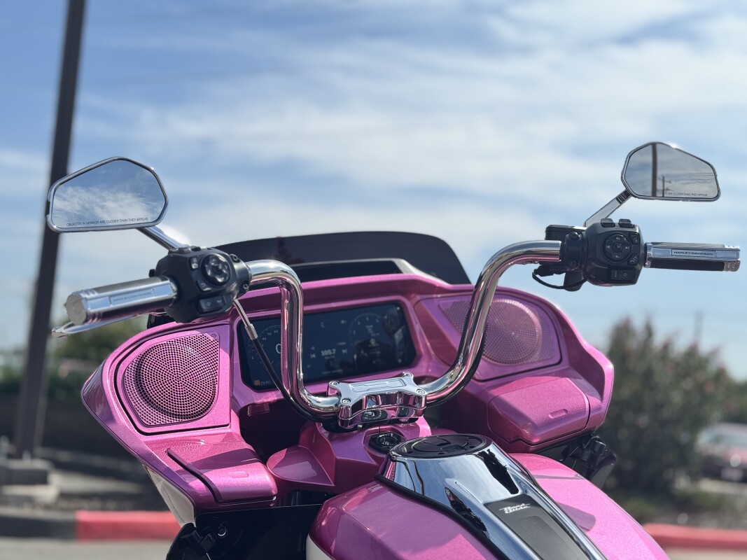 2025 Harley-Davidson Road Glide FLTRX Sassy Pink Wiseguys 1of1 - Photo 6