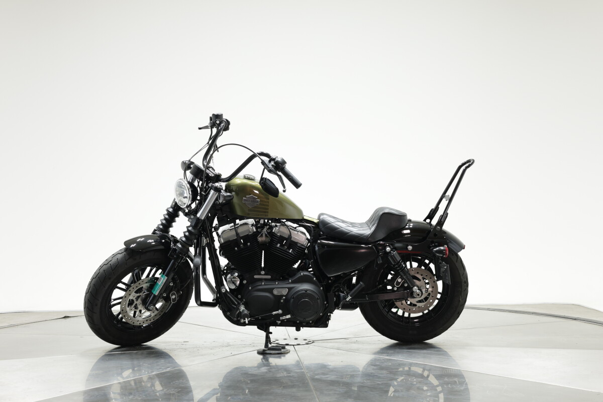 2016 HARLEY-DAVIDSON XL1200X FORTY-EIGHT in Olive Gold Pearl with 3962 miles - Photo 10