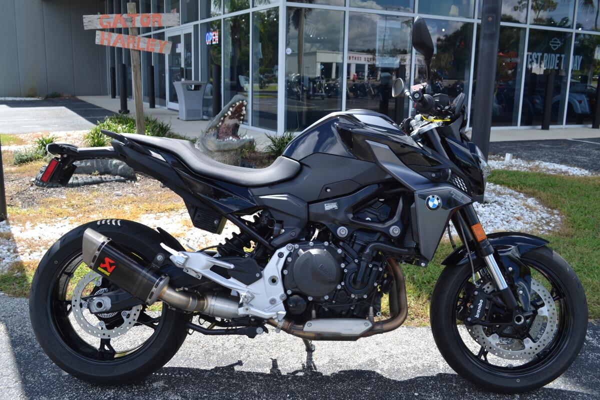 2025 BMW Motorrad F 900 R Triple Black