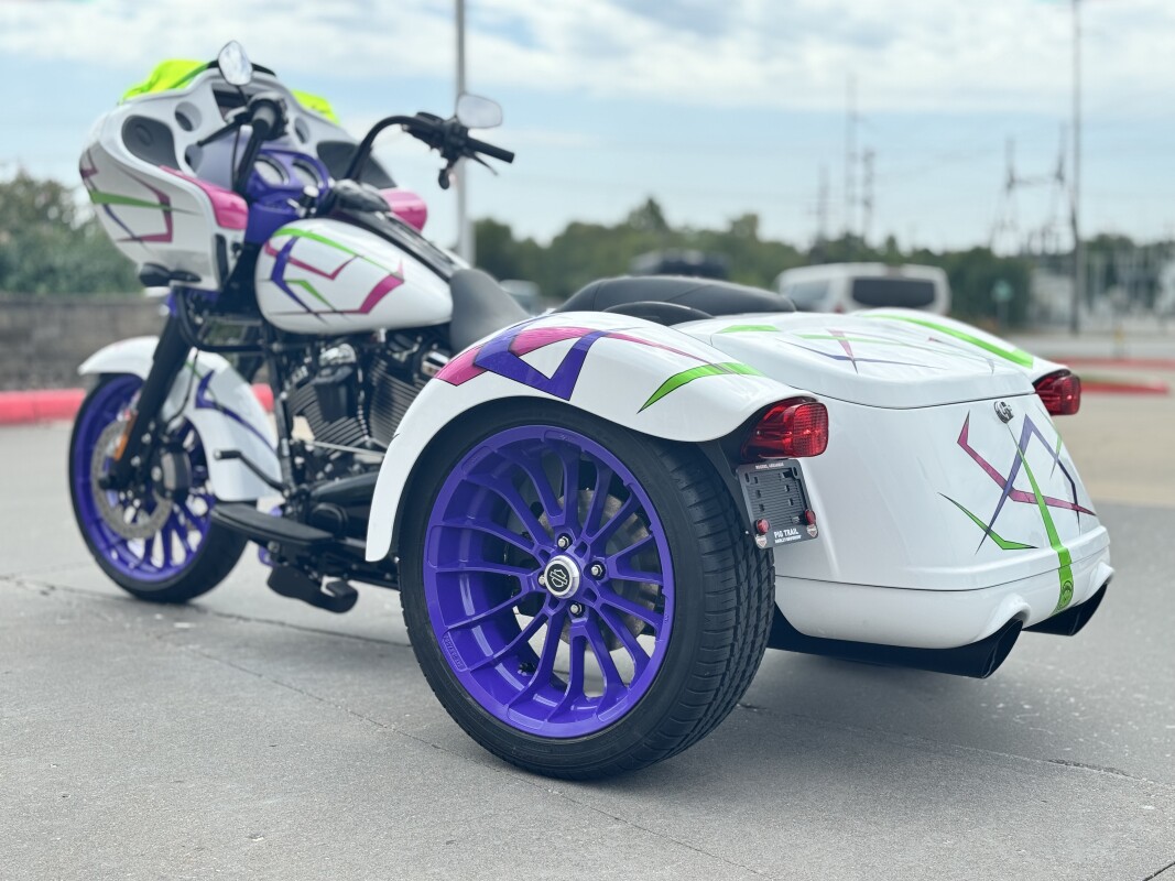 2025 Harley-Davidson Road Glide 3 FLTRT MTV 80’S THROWBACK PAINT - Photo 4