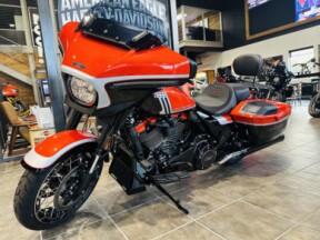 FLHXSE 2024 CVO™ Street Glide® thumb 1