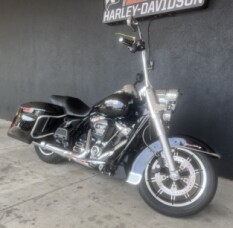 FLHR 2018 Road King® thumb 3