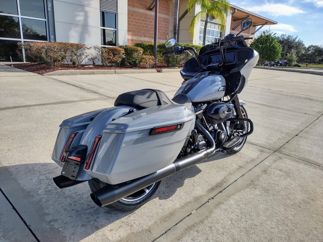 Road Glide - Photo 4