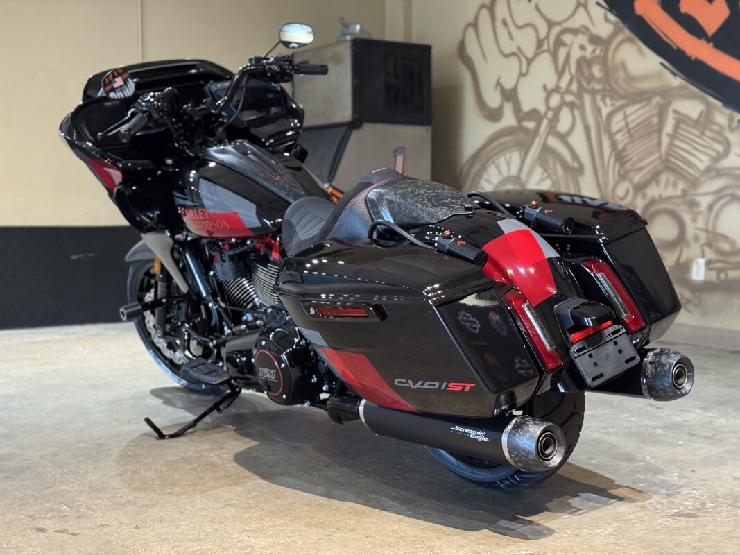 FLTRXSTSE 2025 CVO Road Glide ST - Photo 5
