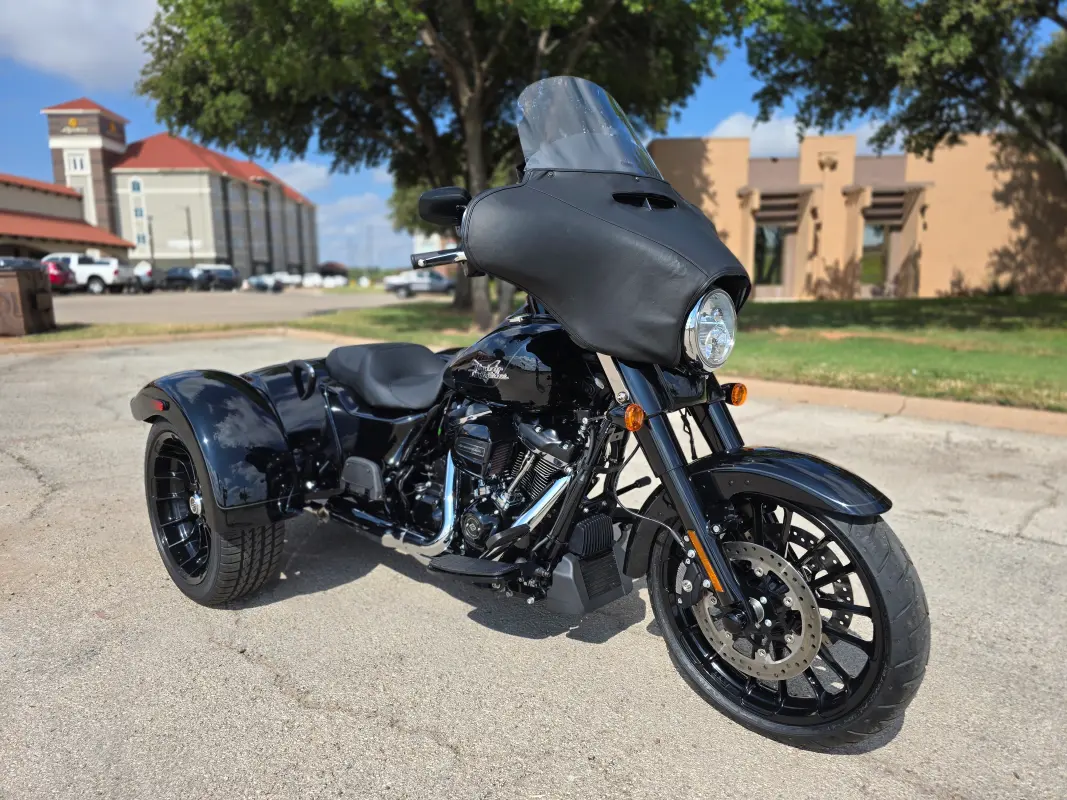 2024 Harley-Davidson Freewheeler - Photo 2
