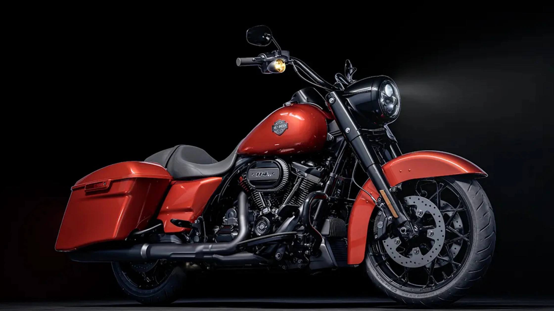 2025 Harley-Davidson® Road King® Special motorcycle near Atlanta GA, highlighting blacked-out style and powerful touring performance.
