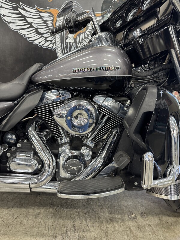 2014 Harley-Davidson Electra Glide Ultra Limited FLHTK - Photo 2