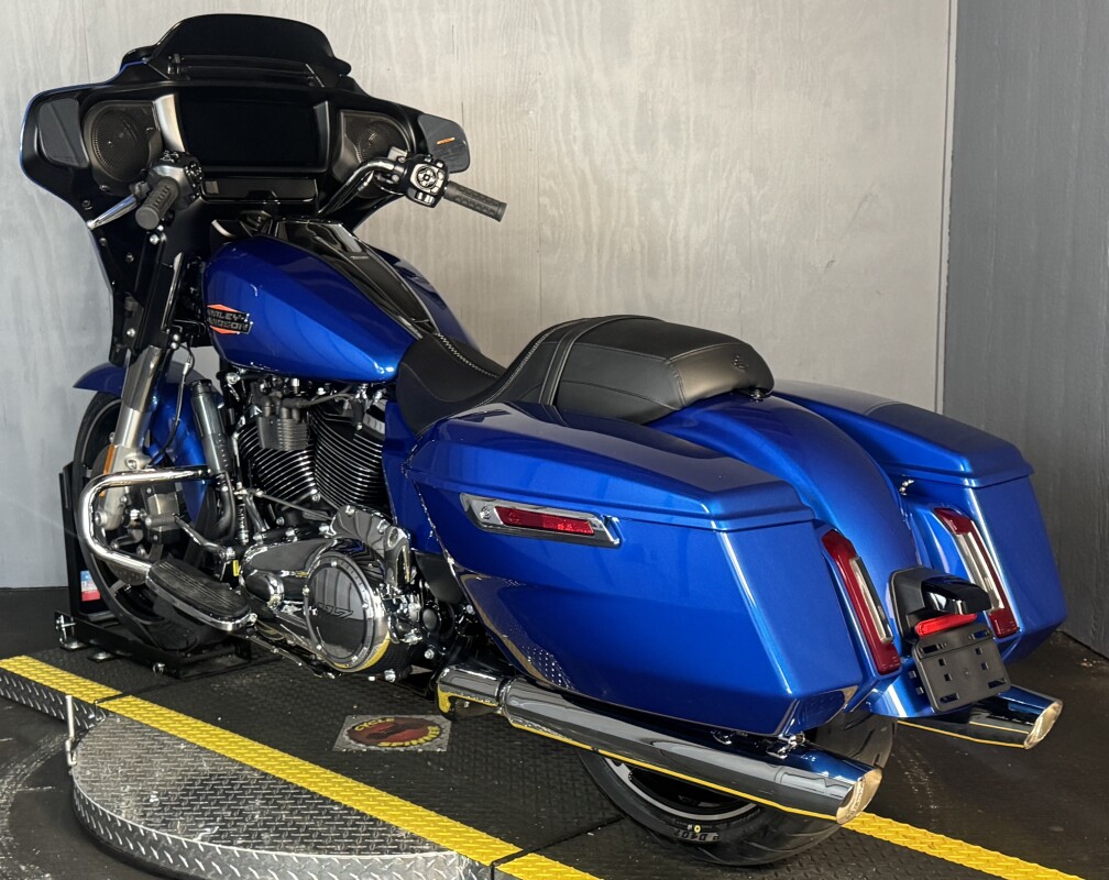 2025 Harley-Davidson Street Glide FLHX BLUE BURST - Photo 10