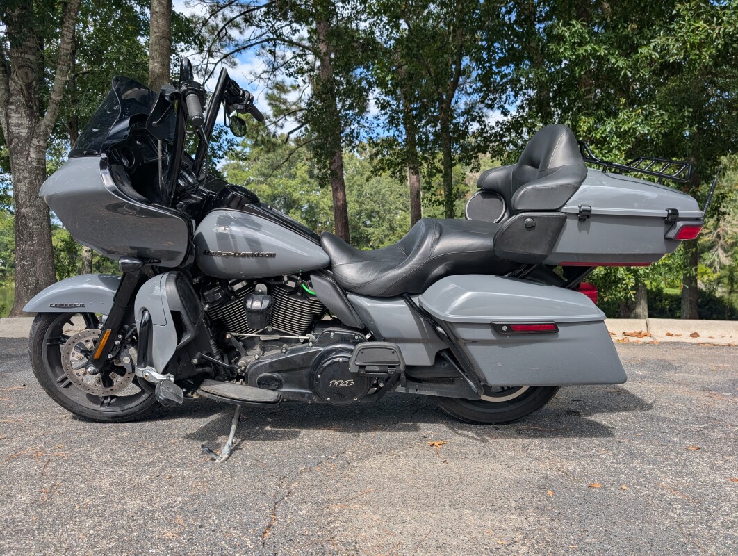 FLTRK 2022 Road Glide Limited - Photo 9