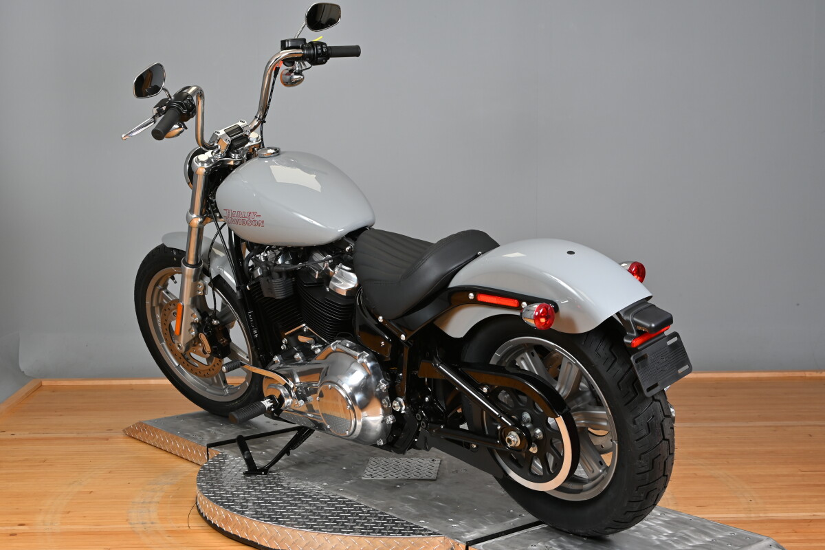 2024 Harley-Davidson Softail Standard FXST - Photo 6