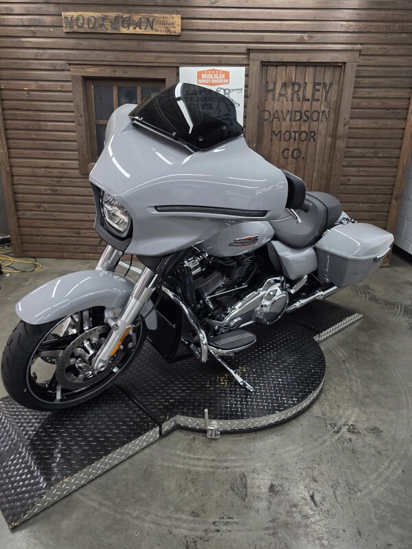 2025 Harley-Davidson Street Glide BILLIARD GRAY - Photo 6