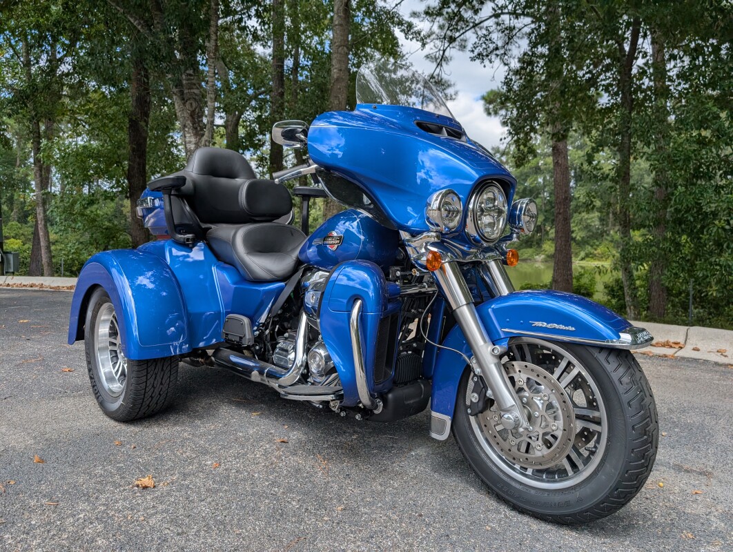 FLHTCUTG 2024 Tri Glide Ultra - Photo 5