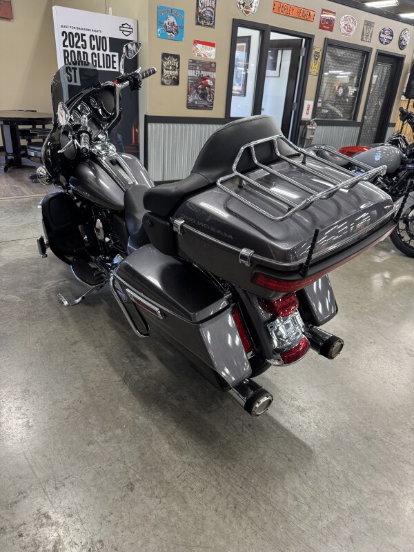 2014 Harley-Davidson Electra Glide Ultra Limited FLHTK - Photo 9
