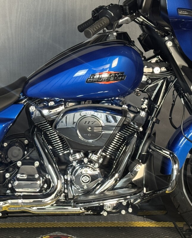 2025 Harley-Davidson Street Glide FLHX BLUE BURST - Photo 6