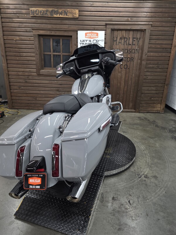 2025 Harley-Davidson Street Glide BILLIARD GRAY - Photo 3