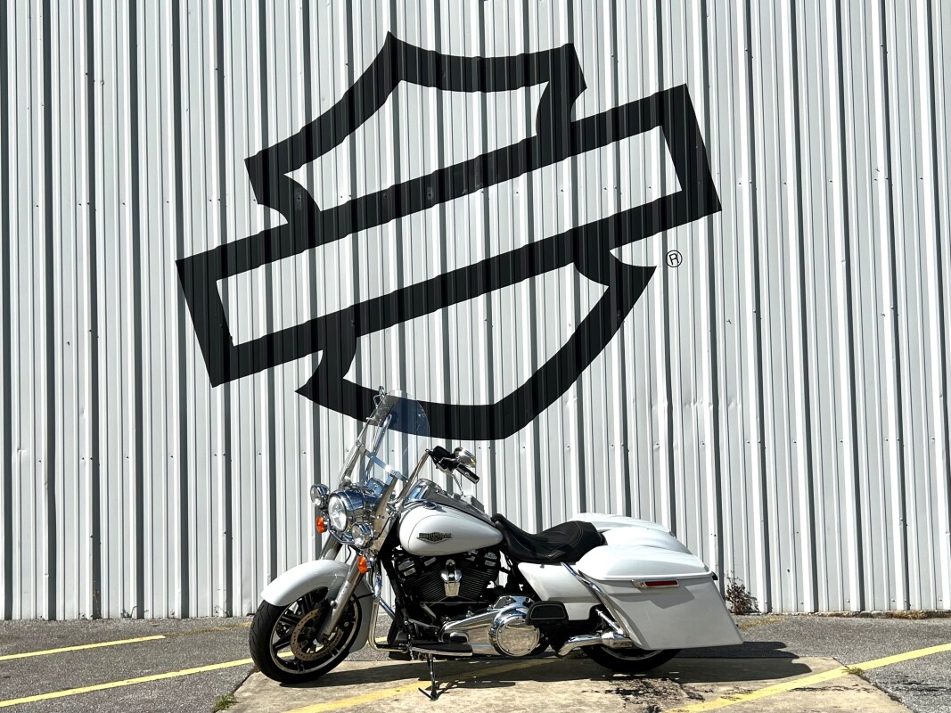 2020 Harley-Davidson Road King Stone Washed White Pearl - Photo 3