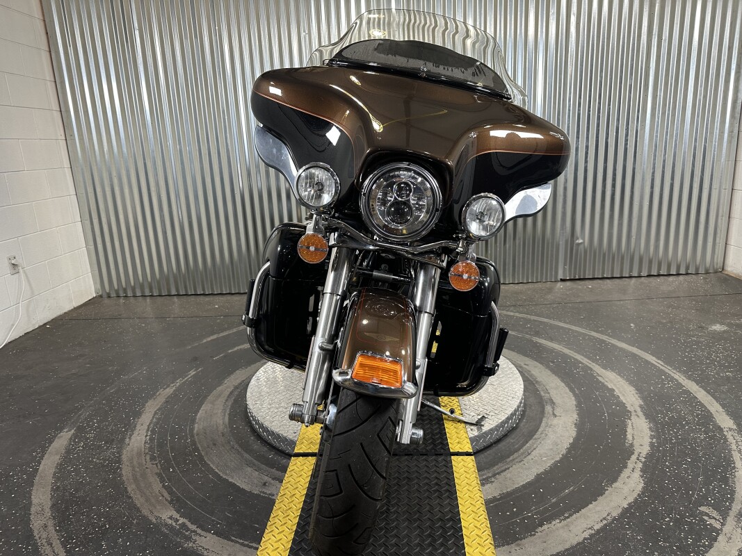 2013 Harley-Davidson Electra Glide Ultra Limited 105th Anniversary Copper Pearl & Vivid Black - Photo 3