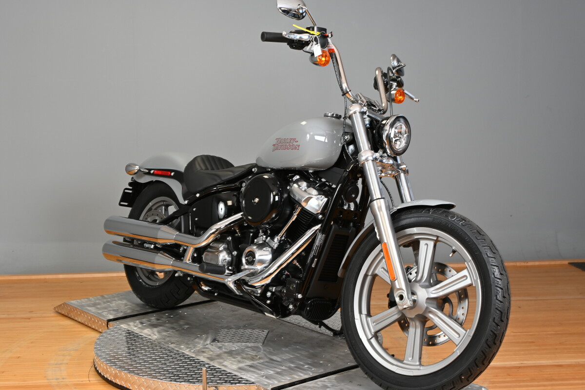 2024 Harley-Davidson Softail Standard FXST - Photo 2