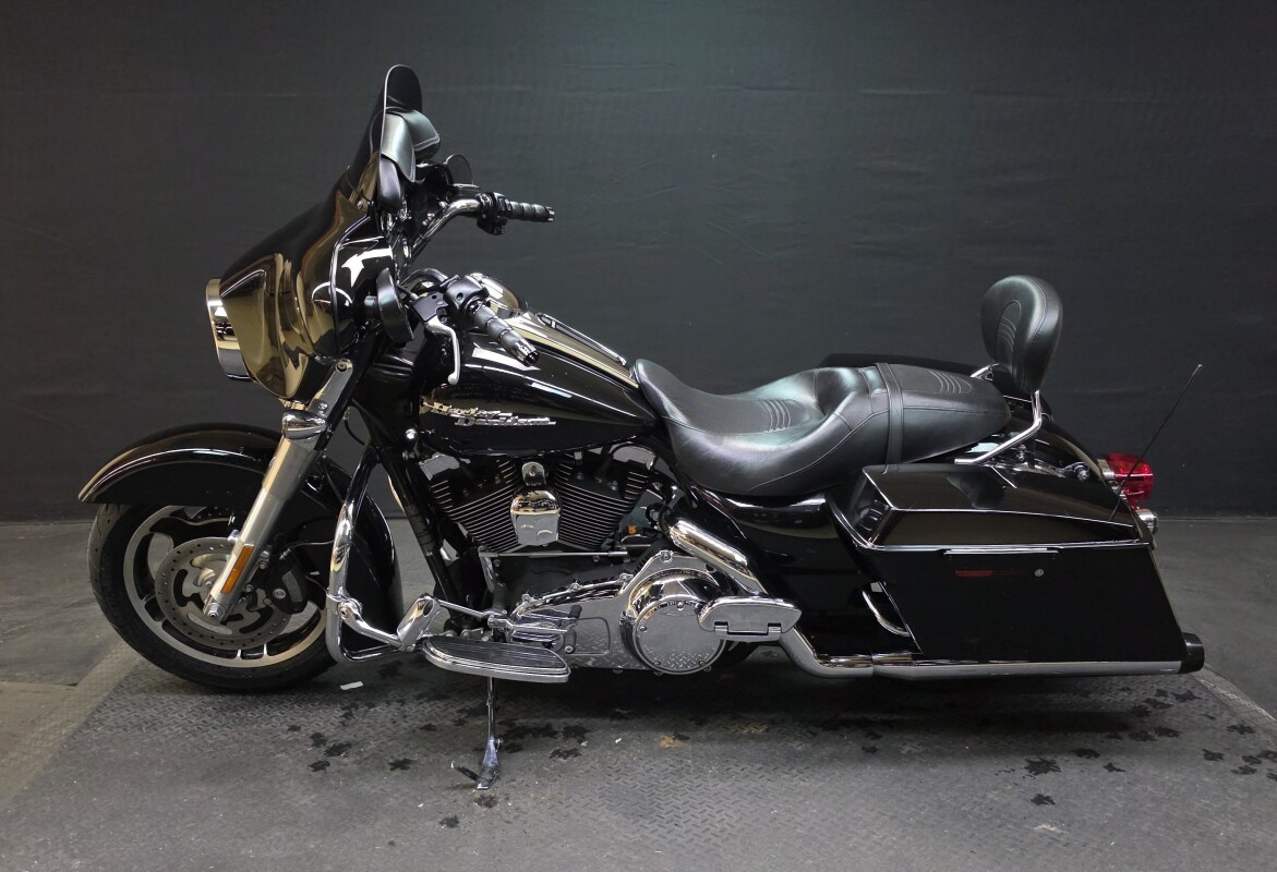 Harley-Davidson Street Glide 2009 FLHX BLACK - Photo 5