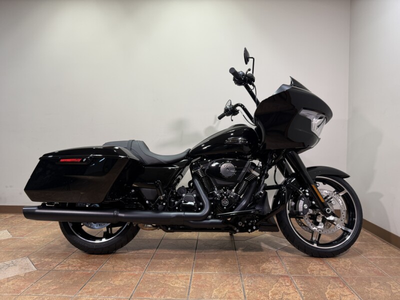 2025 FLTRX Road Glide®