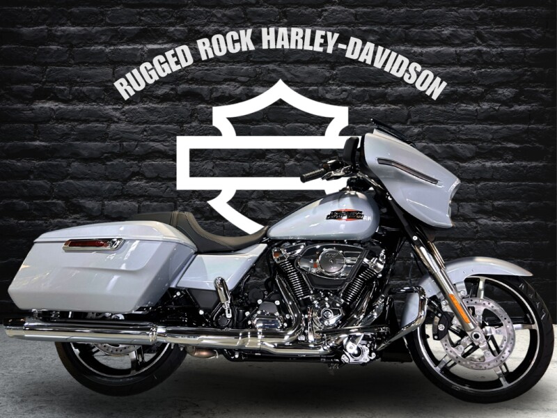 2025 Harley-Davidson<sup>®</sup> Street Glide® Atlas Silver Metallic