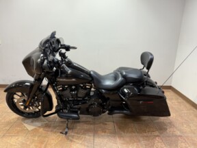 2018 FLHXS Street Glide® Special thumb 0