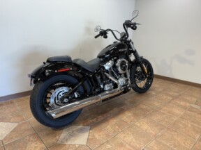 2025 FXBB Street Bob® thumb 1