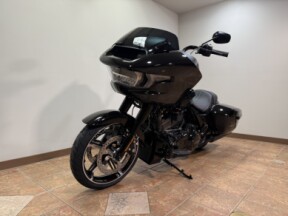 2025 FLTRX Road Glide® thumb 0