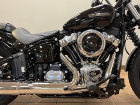 2025 FXBB Street Bob® thumb 3