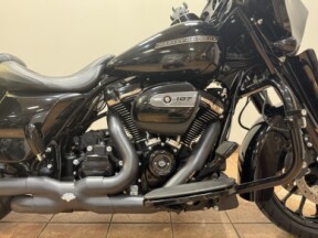 2018 FLHXS Street Glide® Special thumb 3