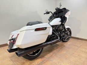 2025 FLTRX Road Glide® thumb 1
